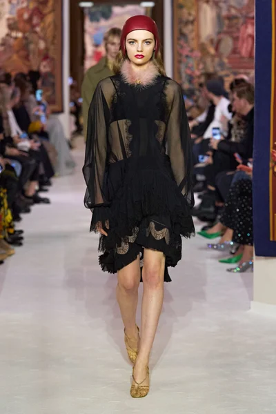 Look 26